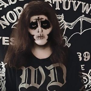 Meet your Posher, Ghost